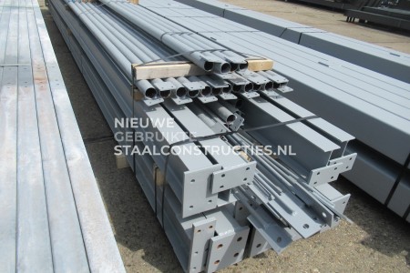 12.20 x 50.00m (610m2) Platdak